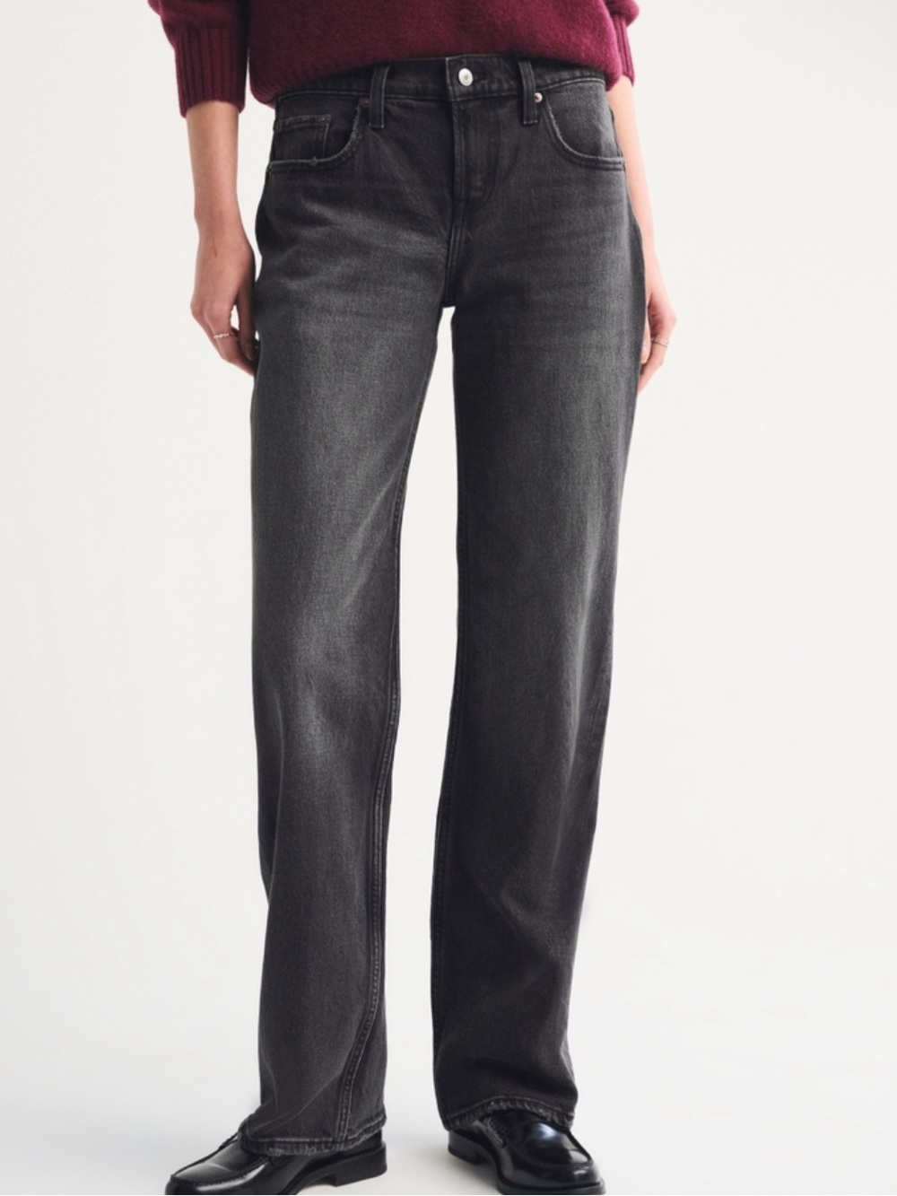 Abercrombie Low Rise 90s Relaxed Jean Black Size 27